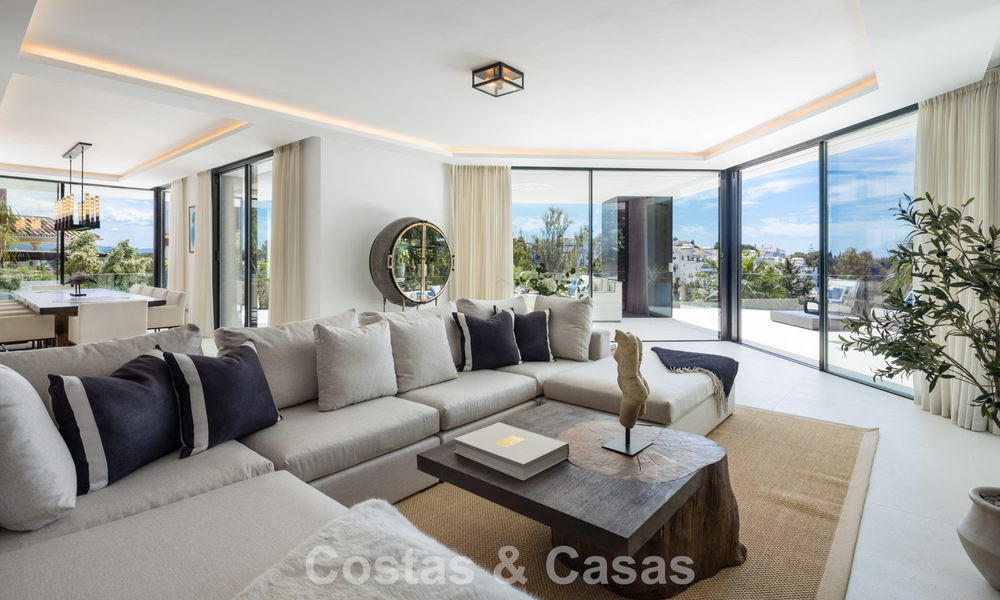 Avant-garde designer villa with panoramic sea views for sale in a gated community in Benahavis - Marbella 779999
