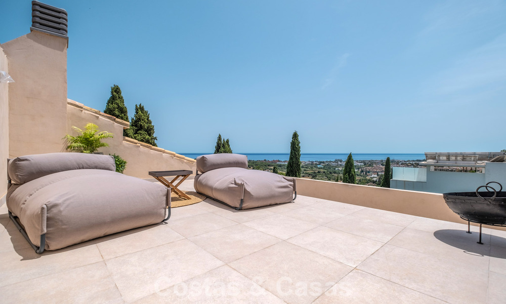 Move-in ready luxury villa with Ibizan style for sale in a highly sought after urbanisation of Benahavis - Marbella 780025
