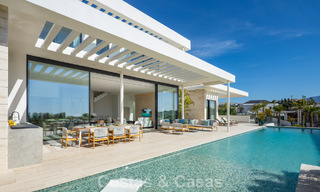 High-end luxury villa with panoramic views for sale in a golf resort on the Golden Mile in Benahavis - Marbella 780127 
