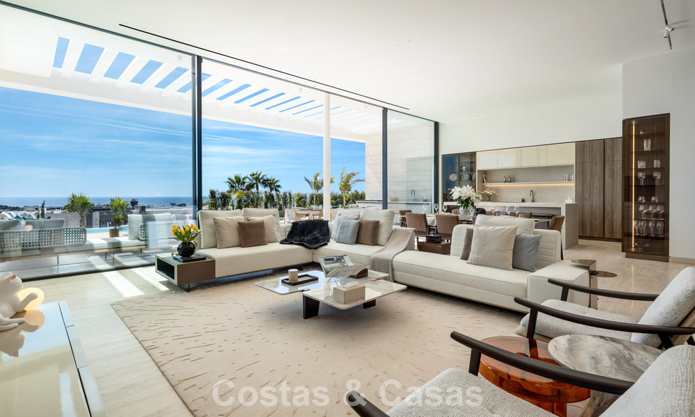 High-end luxury villa with panoramic views for sale in a golf resort on the Golden Mile in Benahavis - Marbella 780130
