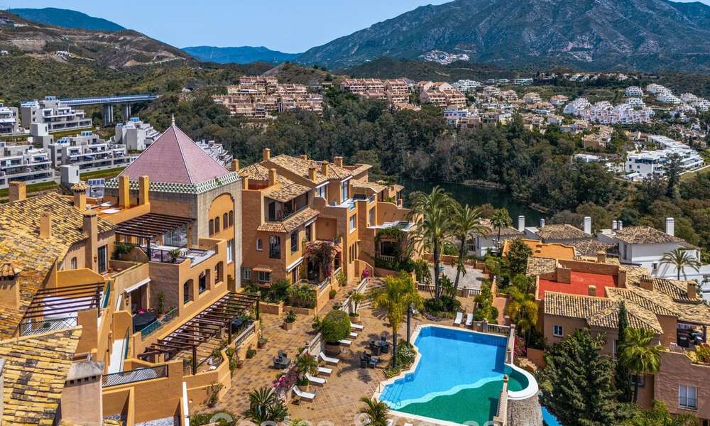 First class apartment with panoramic sea views for sale in Nueva Andalucia’s Golf Valley, Marbella 780278
