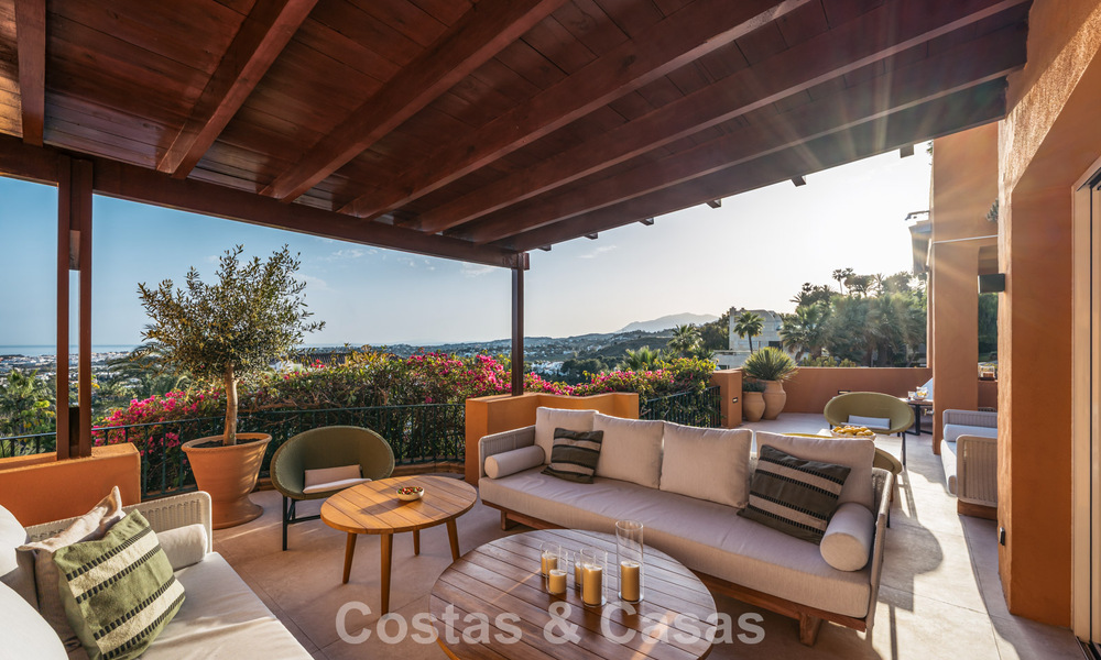 First class apartment with panoramic sea views for sale in Nueva Andalucia’s Golf Valley, Marbella 780297