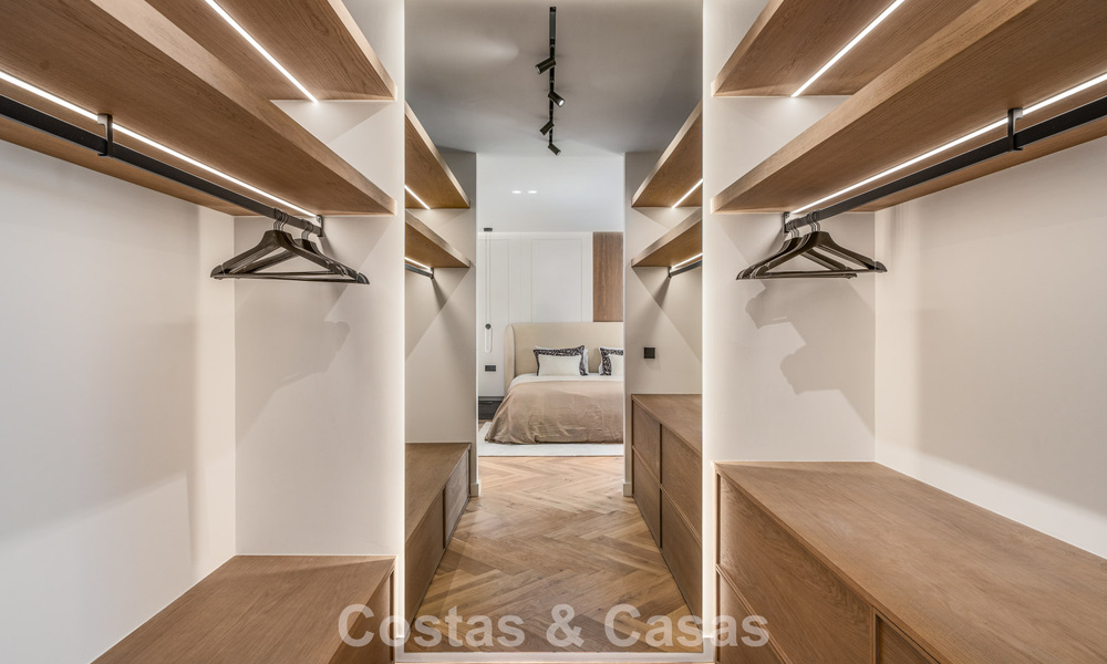 Move-in ready, modernist renovated townhouse for sale in a gated community in La Quinta, Benahavis - Marbella 780310