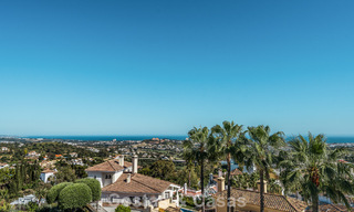 Move-in ready, modernist renovated townhouse for sale in a gated community in La Quinta, Benahavis - Marbella 780332 