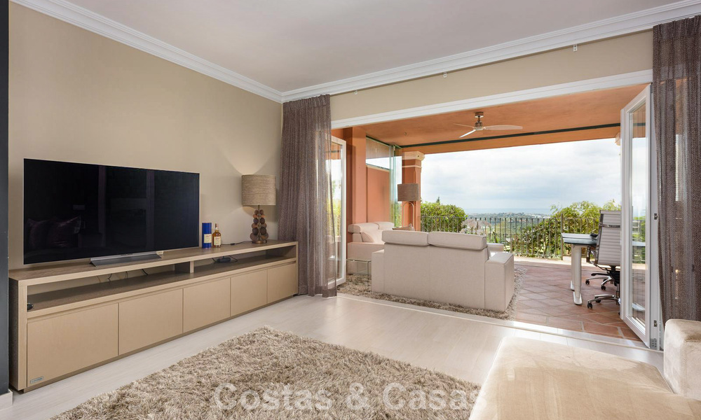 Spacious raised garden apartment with panoramic sea views for sale in Benahavis - Marbella 780224