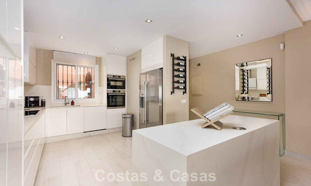Spacious raised garden apartment with panoramic sea views for sale in Benahavis - Marbella 780231