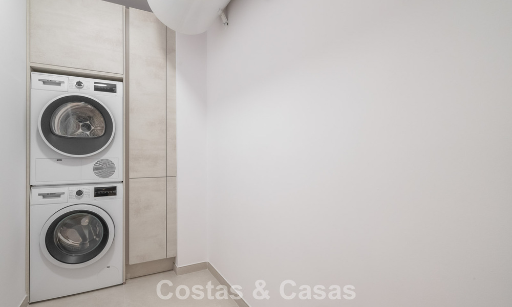 4 bedroom luxury apartment for sale in a prestigious gated complex, first line golf in Nueva Andalucia, Marbella 780348