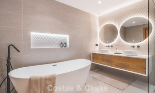 4 bedroom luxury apartment for sale in a prestigious gated complex, first line golf in Nueva Andalucia, Marbella 780353 