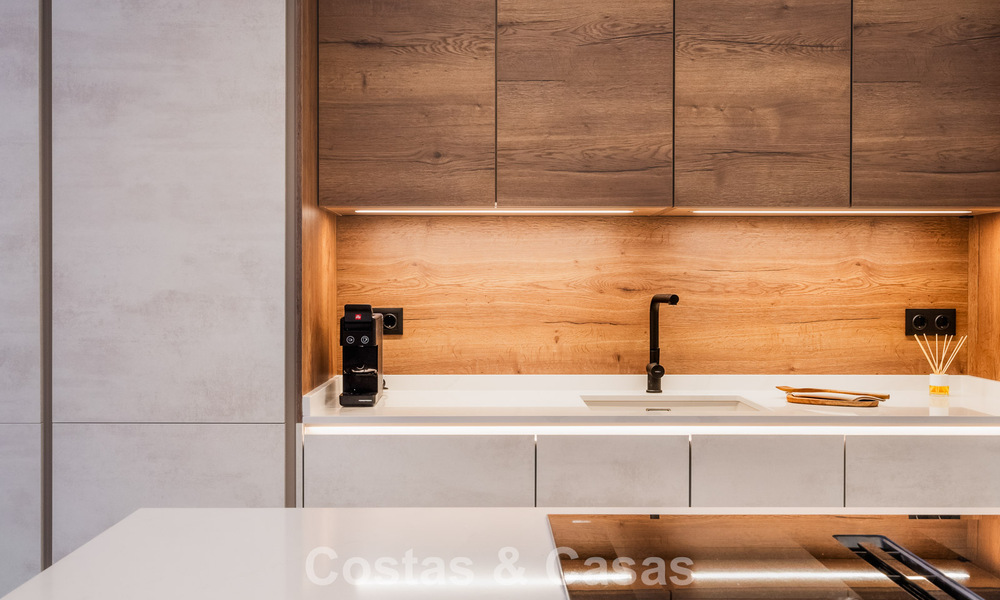 4 bedroom luxury apartment for sale in a prestigious gated complex, first line golf in Nueva Andalucia, Marbella 780359