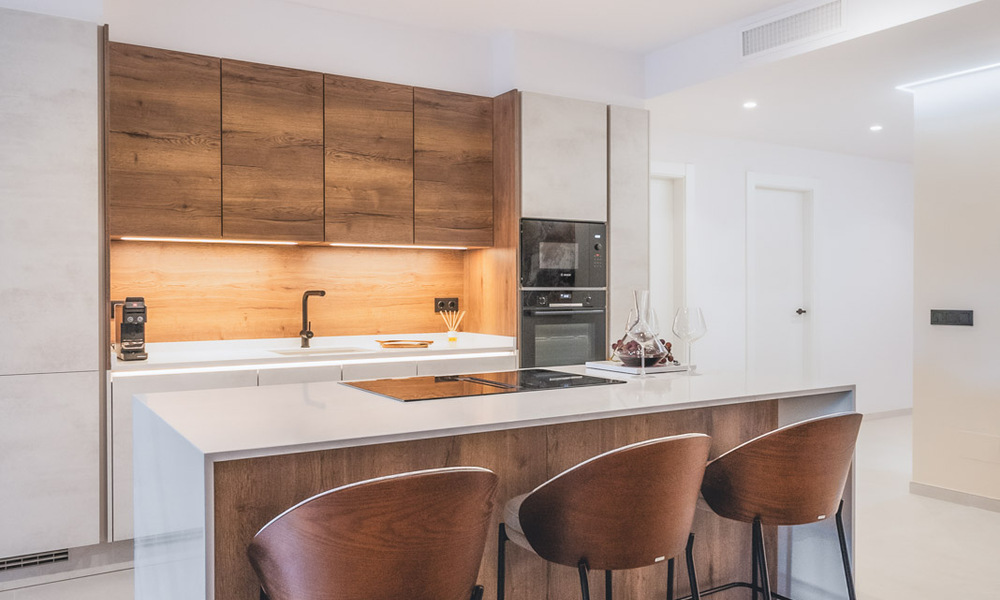 4 bedroom luxury apartment for sale in a prestigious gated complex, first line golf in Nueva Andalucia, Marbella 780363