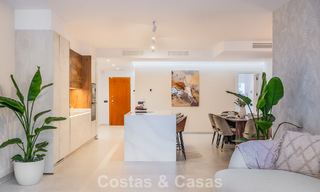 4 bedroom luxury apartment for sale in a prestigious gated complex, first line golf in Nueva Andalucia, Marbella 780368 