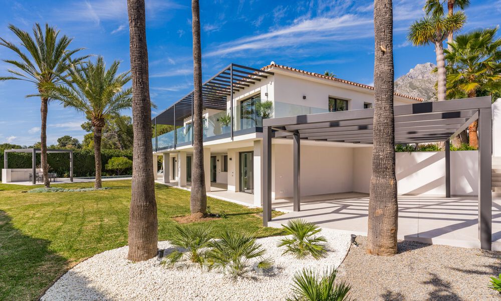 Contemporary Mediterranean villa with modern touches for sale on Marbella’s Golden Mile 780399