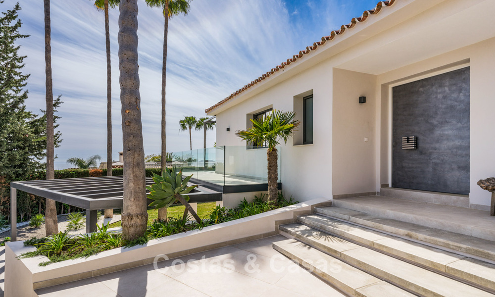 Contemporary Mediterranean villa with modern touches for sale on Marbella’s Golden Mile 780433
