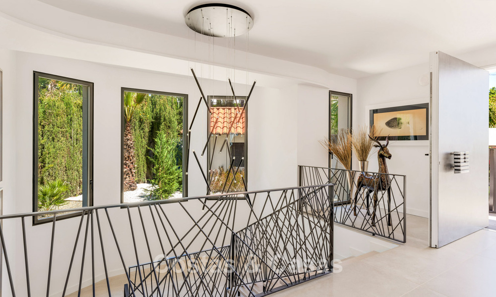 Contemporary Mediterranean villa with modern touches for sale on Marbella’s Golden Mile 780437