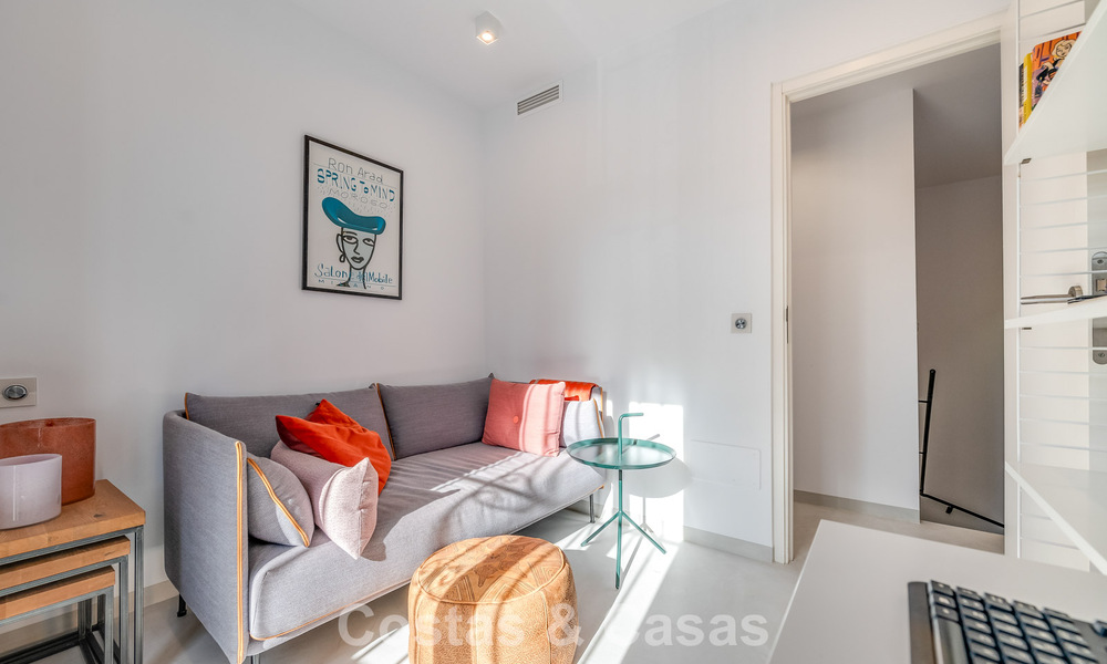 Charming corner townhouse for sale in an exclusive urbanization on Marbella’s Golden Mile 780477