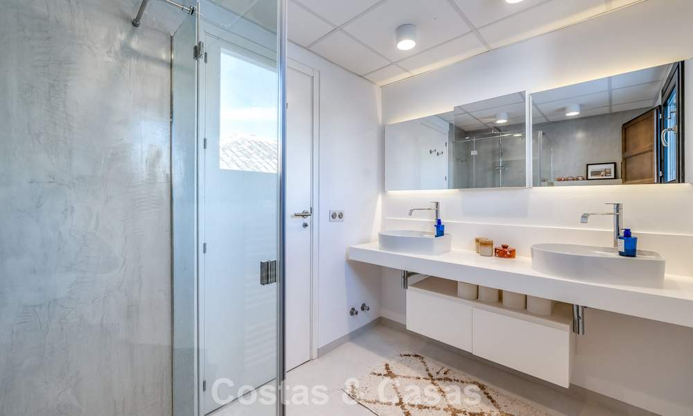 Charming corner townhouse for sale in an exclusive urbanization on Marbella’s Golden Mile 780479