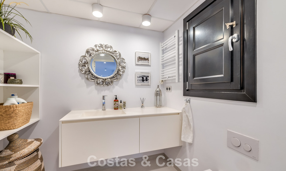 Charming corner townhouse for sale in an exclusive urbanization on Marbella’s Golden Mile 780484