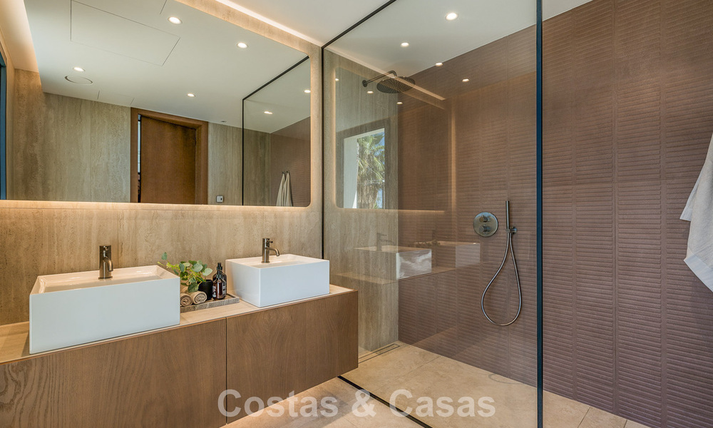 Brand new Mediterranean luxury villa for sale, close to amenities on the east side of Marbella 780513