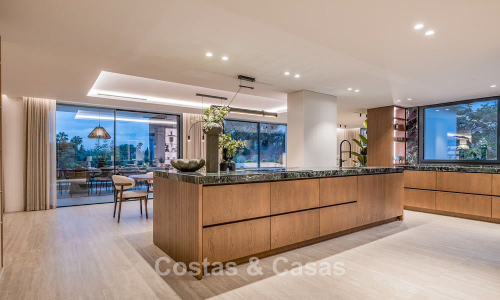 Brand new Mediterranean luxury villa for sale, close to amenities on the east side of Marbella 780527