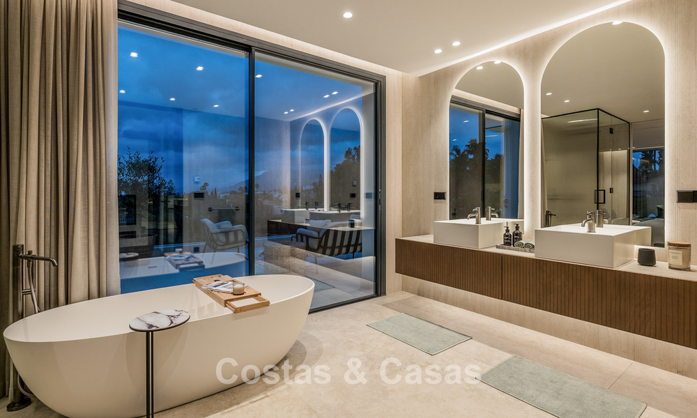 Brand new Mediterranean luxury villa for sale, close to amenities on the east side of Marbella 780546