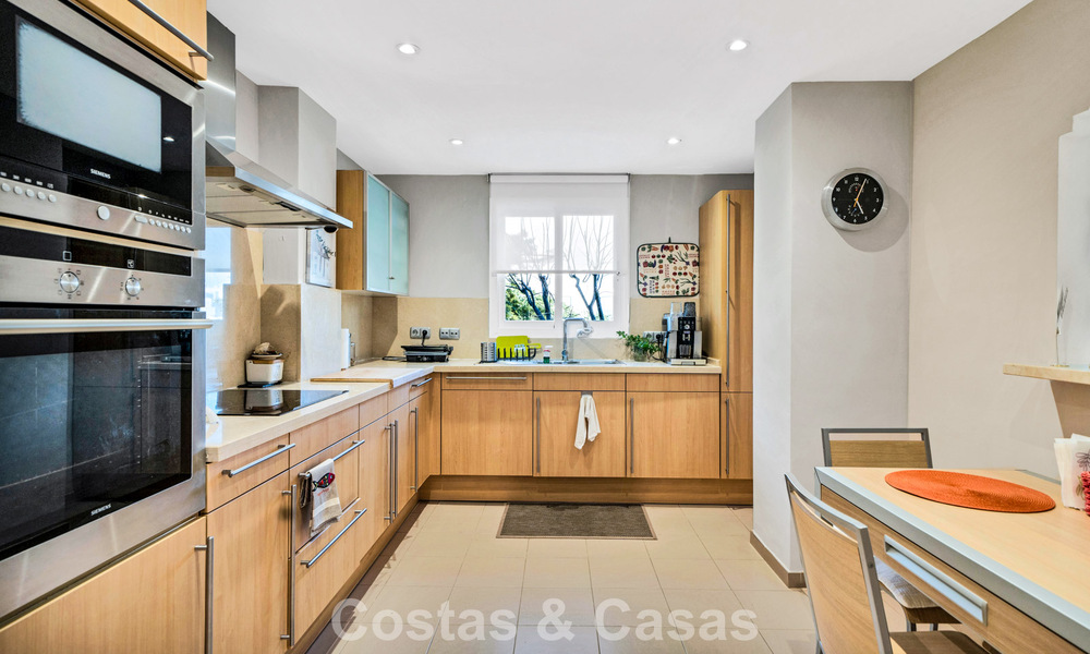 Luxury frontline golf apartments for sale, Marbella - Estepona 805595
