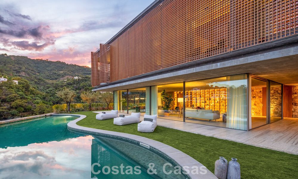 State-of-the-art luxury villa with breathtaking views for sale in exclusive El Madroñal, Benahavis - Marbella 780604