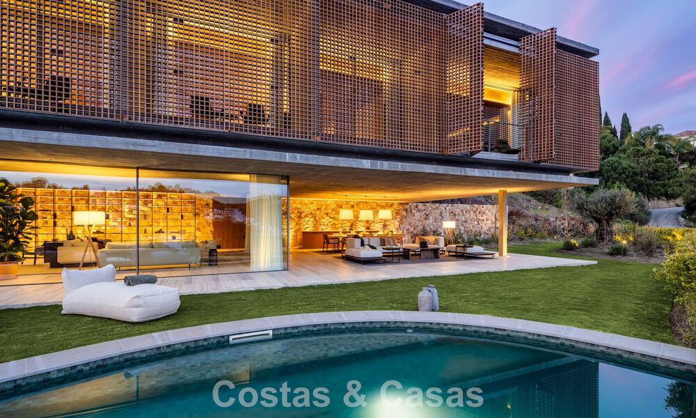State-of-the-art luxury villa with breathtaking views for sale in exclusive El Madroñal, Benahavis - Marbella 780605