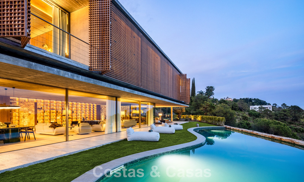 State-of-the-art luxury villa with breathtaking views for sale in exclusive El Madroñal, Benahavis - Marbella 780607