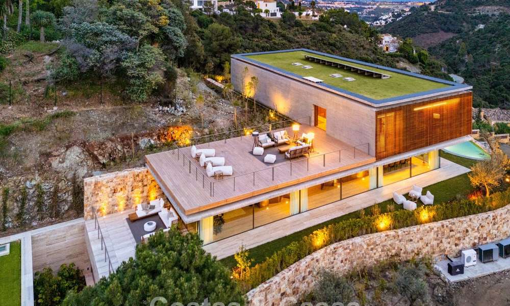 State-of-the-art luxury villa with breathtaking views for sale in exclusive El Madroñal, Benahavis - Marbella 780608