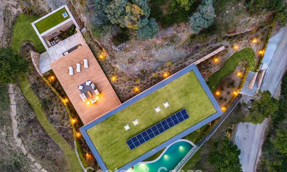 State-of-the-art luxury villa with breathtaking views for sale in exclusive El Madroñal, Benahavis - Marbella 780612