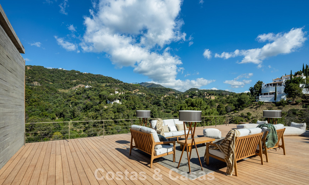 State-of-the-art luxury villa with breathtaking views for sale in exclusive El Madroñal, Benahavis - Marbella 780617
