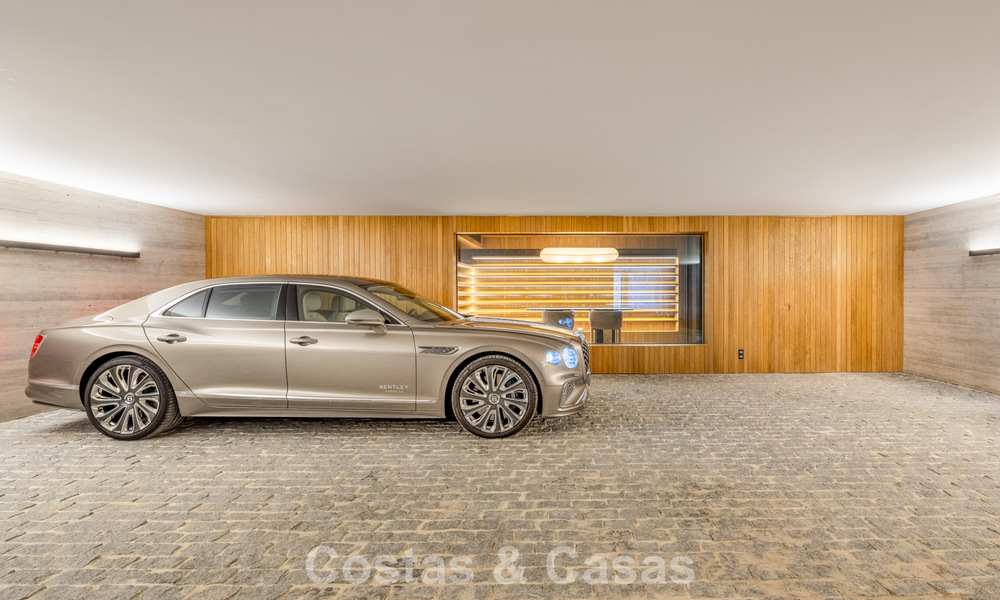 State-of-the-art luxury villa with breathtaking views for sale in exclusive El Madroñal, Benahavis - Marbella 780619