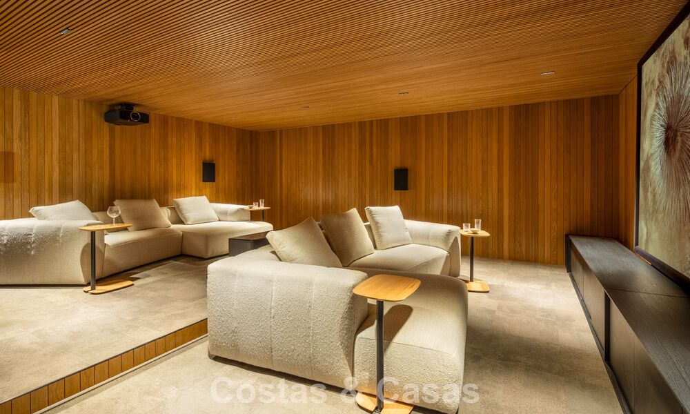 State-of-the-art luxury villa with breathtaking views for sale in exclusive El Madroñal, Benahavis - Marbella 780623