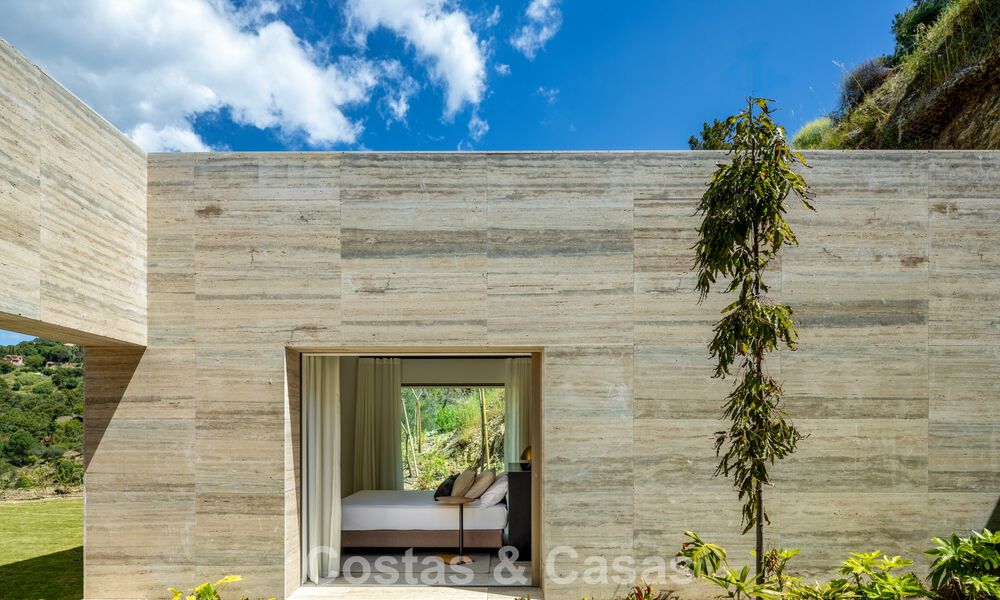 State-of-the-art luxury villa with breathtaking views for sale in exclusive El Madroñal, Benahavis - Marbella 780626