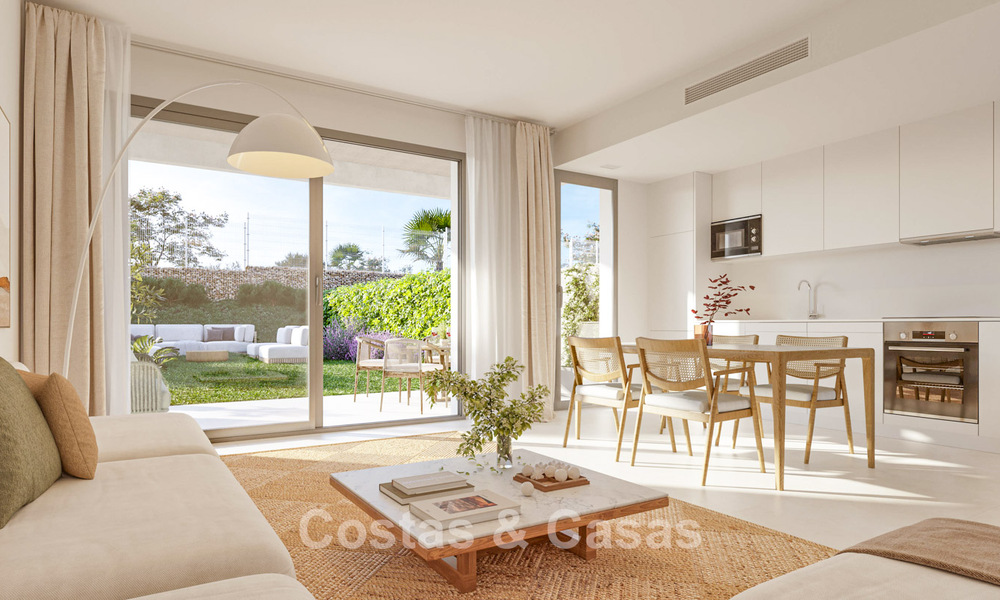 Off-plan, frontline golf apartments with sea views for sale in a luxury resort in Mijas, Costa del Sol 780600