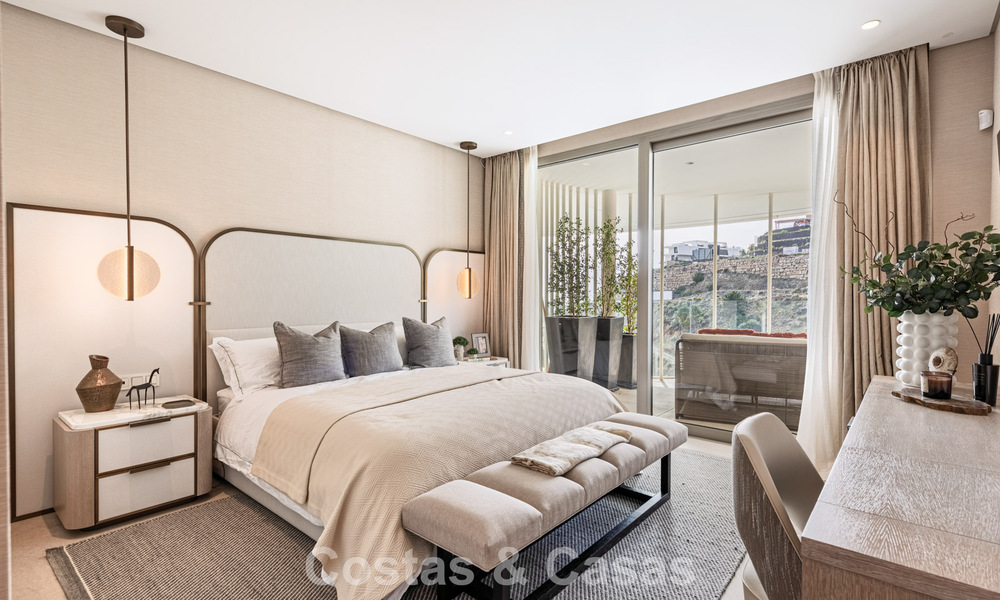 Superior garden apartment with panoramic sea views for sale in La Quinta, Marbella - Benahavis 780711