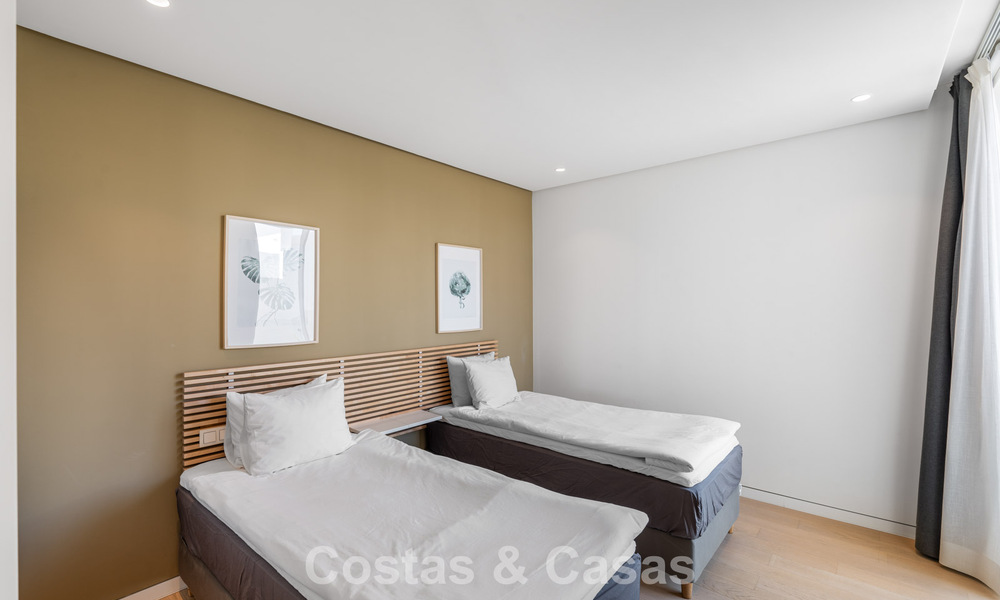 Move-in ready, modern-sleek penthouse with panoramic sea views for sale, in a luxury resort near Marbella town 780742