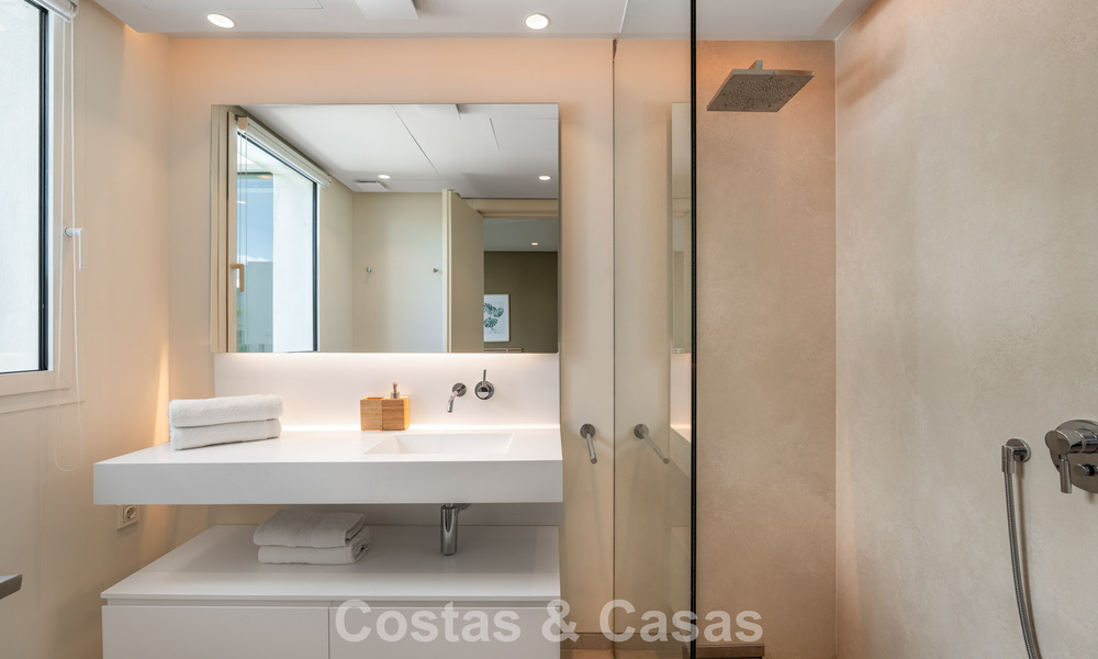 Move-in ready, modern-sleek penthouse with panoramic sea views for sale, in a luxury resort near Marbella town 780743