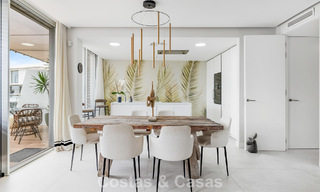 Luxurious, modern apartment with sea views for sale directly on the beach in Estepona, Costa del Sol 780777 