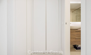 Luxurious, modern apartment with sea views for sale directly on the beach in Estepona, Costa del Sol 780791 