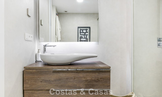Luxurious, modern apartment with sea views for sale directly on the beach in Estepona, Costa del Sol 780793 