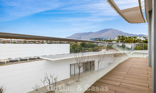 Luxurious, modern apartment with sea views for sale directly on the beach in Estepona, Costa del Sol 780794 