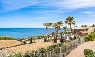 Luxurious, modern apartment with sea views for sale directly on the beach in Estepona, Costa del Sol 780805 