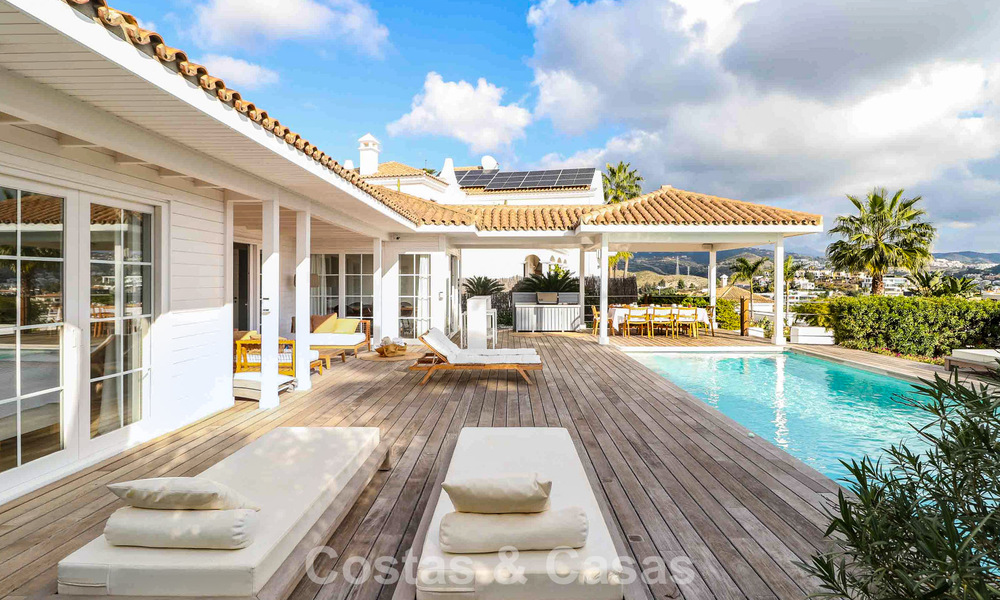 Ready to move in, Mediterranean single storey villa for sale, in a golf area of Benahavis - Marbella 780824