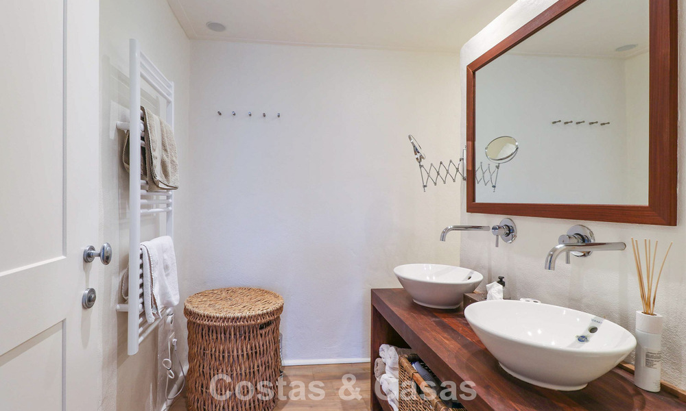 Ready to move in, Mediterranean single storey villa for sale, in a golf area of Benahavis - Marbella 780837