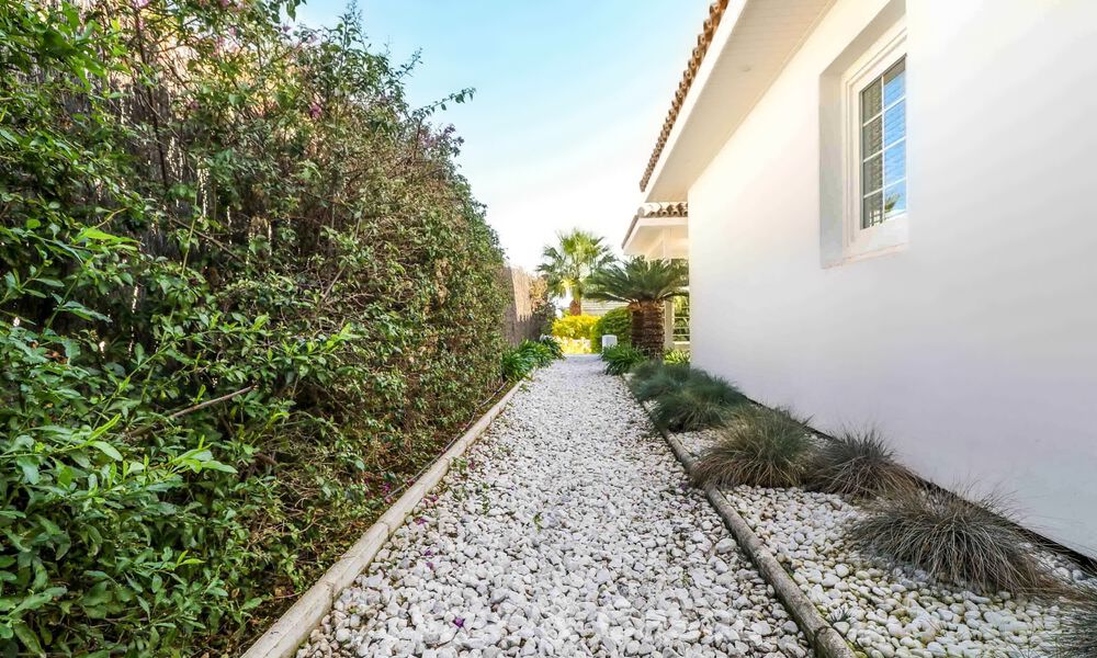 Ready to move in, Mediterranean single storey villa for sale, in a golf area of Benahavis - Marbella 780841