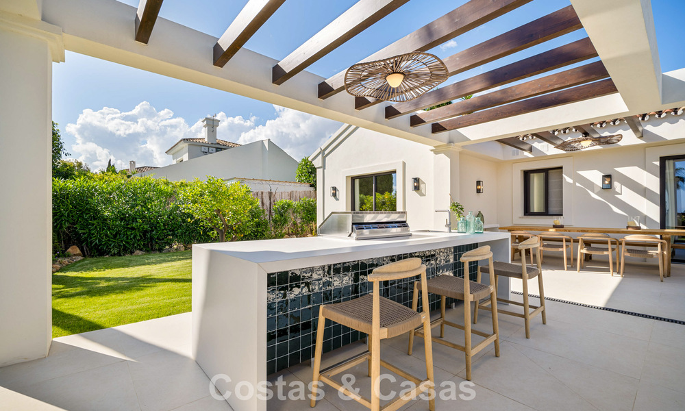 Move-in ready, single level luxury villa for sale in Nueva Andalucia’s Golf Valley, Marbella 780950