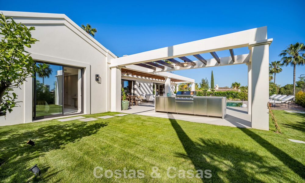 Move-in ready, single level luxury villa for sale in Nueva Andalucia’s Golf Valley, Marbella 780952