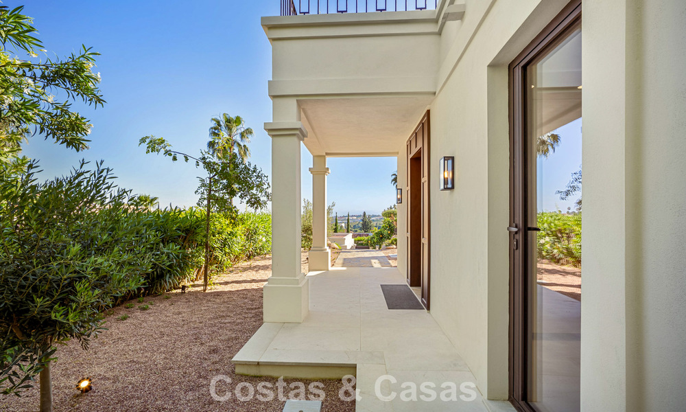 Move-in ready, single level luxury villa for sale in Nueva Andalucia’s Golf Valley, Marbella 780960