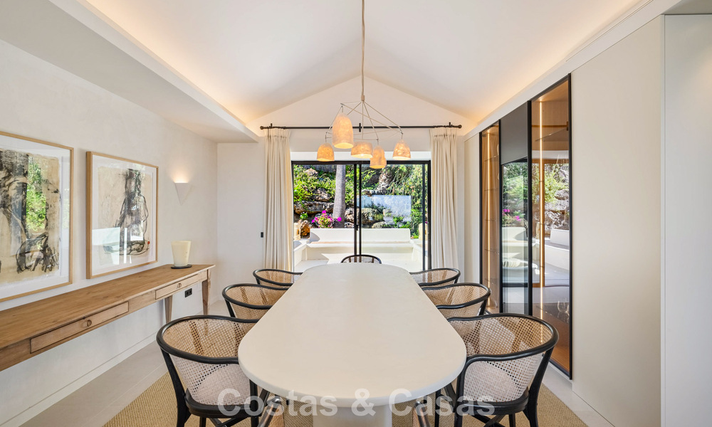 Move-in ready, single level luxury villa for sale in Nueva Andalucia’s Golf Valley, Marbella 780975